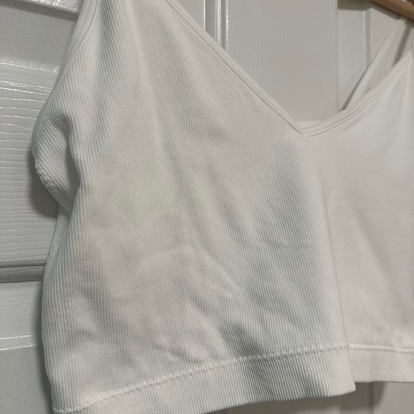 GARAGE Crop Top / Cropped Camisole - Picture 2 of 3